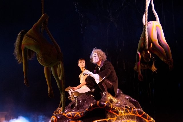 Erica Linz - Cirque du Soleil. Vzdálené světy 3D