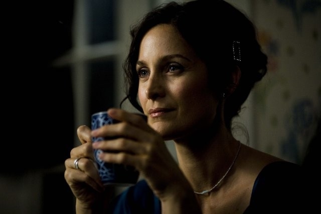 Carrie-Anne Moss - Love Hurts