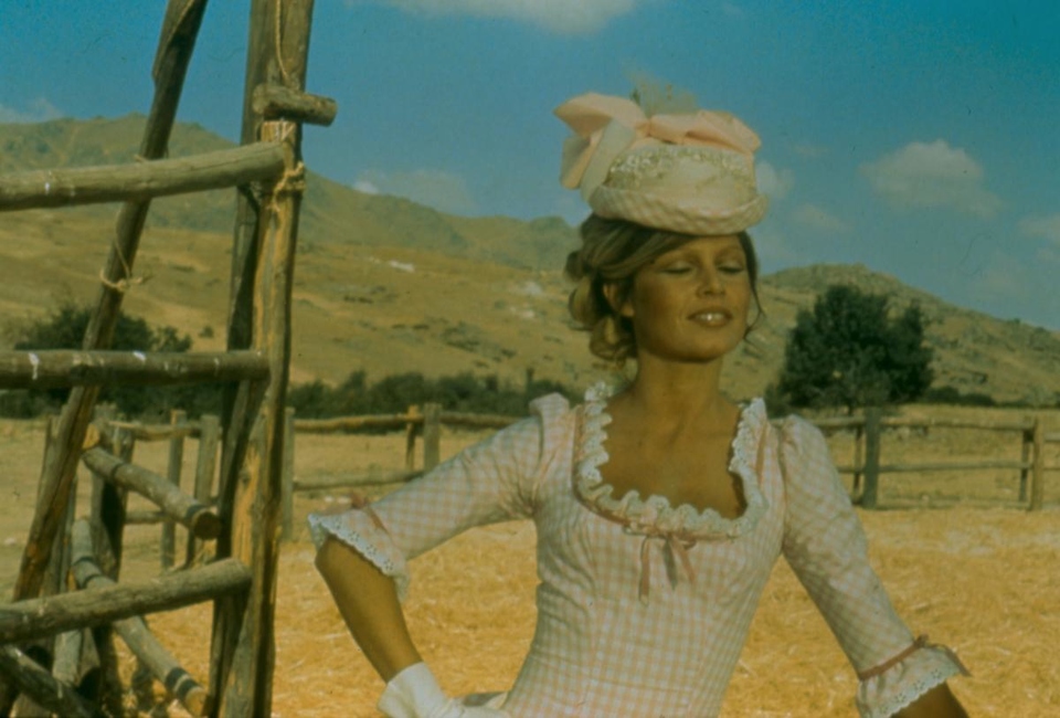 Brigitte Bardot - Frenchie King