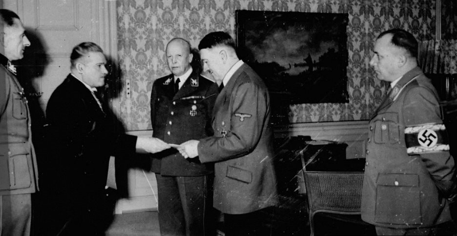 Dokument Poslední dny v Hitlerově bunkru