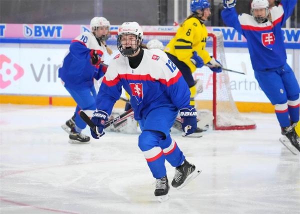 Hokej MS v ľadovom hokeji žien