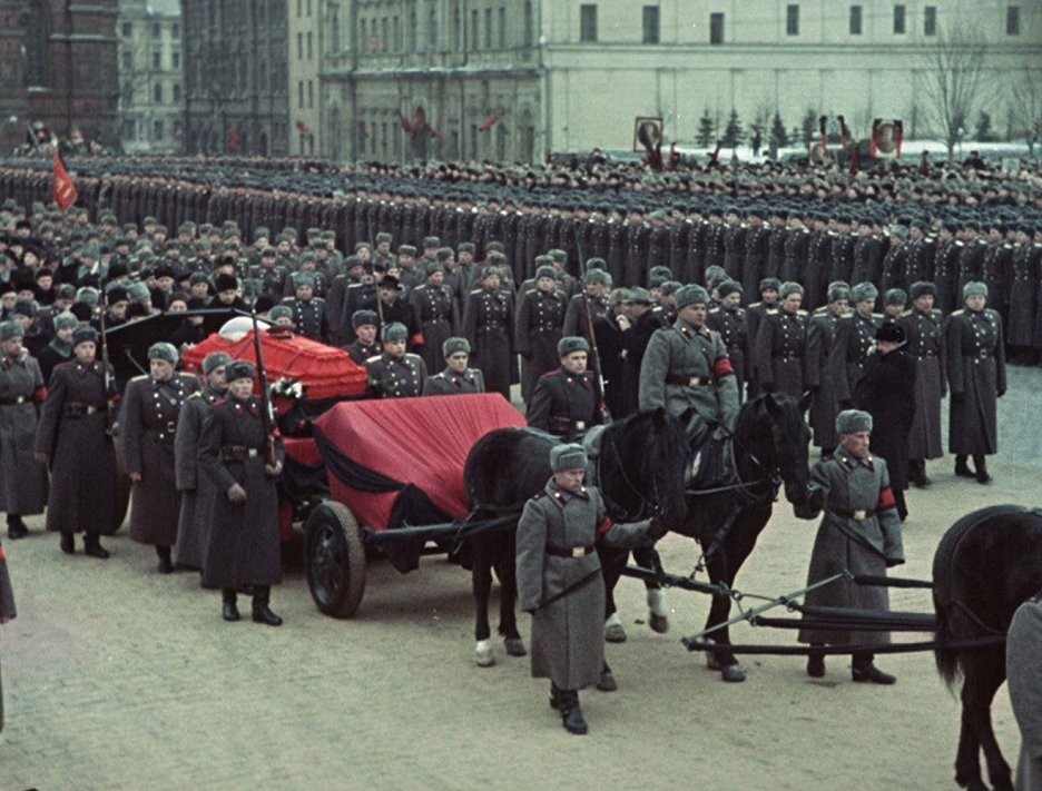 Документ Stalinov štátny pohreb