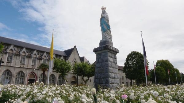 Lourdes: "Želim da ovdje izgrade kapelicu..."