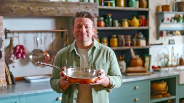 Jamie Oliver - jednogarnkowe cuda na święta