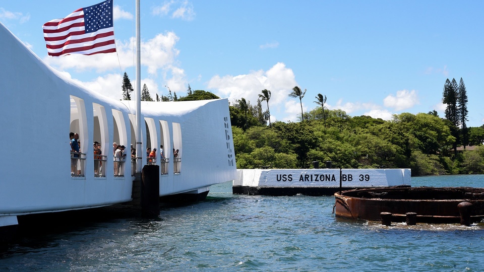 Documentary Pearl Harbor: Do útrob Arizony