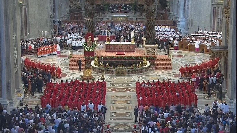 Mše svatá na zakončení řádného generálního shromáždění synody biskupů
