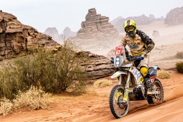 Svět motorů: Jantar racing team na Dakaru