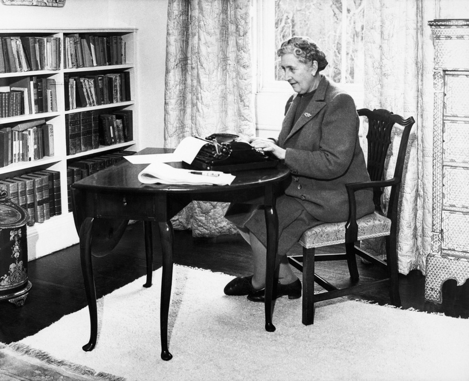Documentary Agatha Christie: 100 let s Herculem Poirotem a slečnou Marplovou