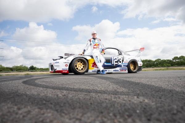 Max Verstappen driftovací challenge